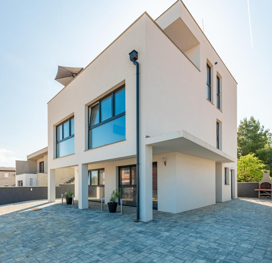 Appartements Vir Εξωτερικό φωτογραφία